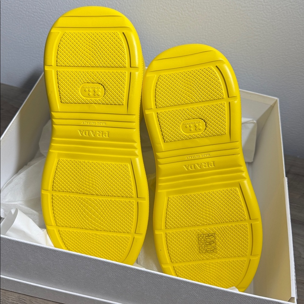 NIB PRADA RAIN BOOTS SZ 39 AUTHENTIC - Picture 4 of 7